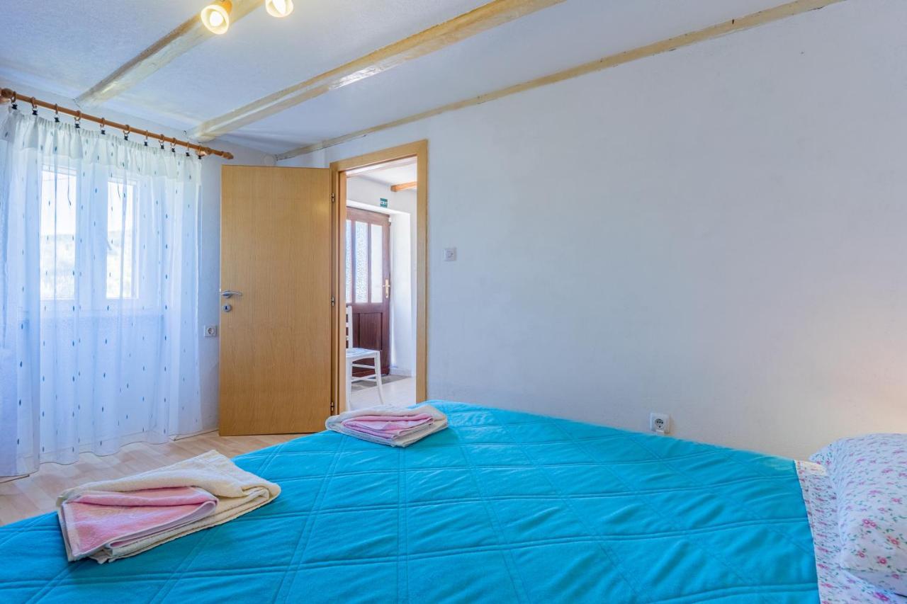 Apartmani Valun1 エクステリア 写真