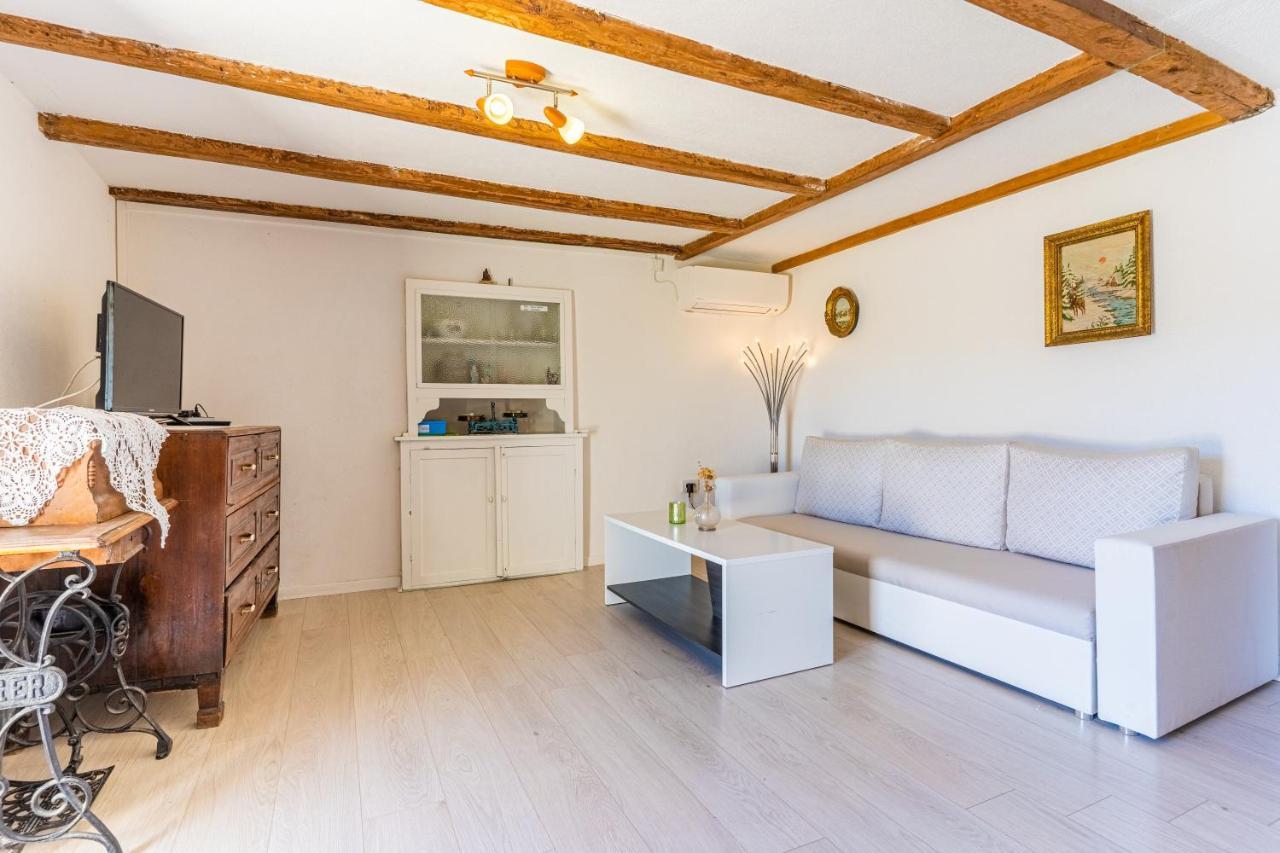 Apartmani Valun1 エクステリア 写真