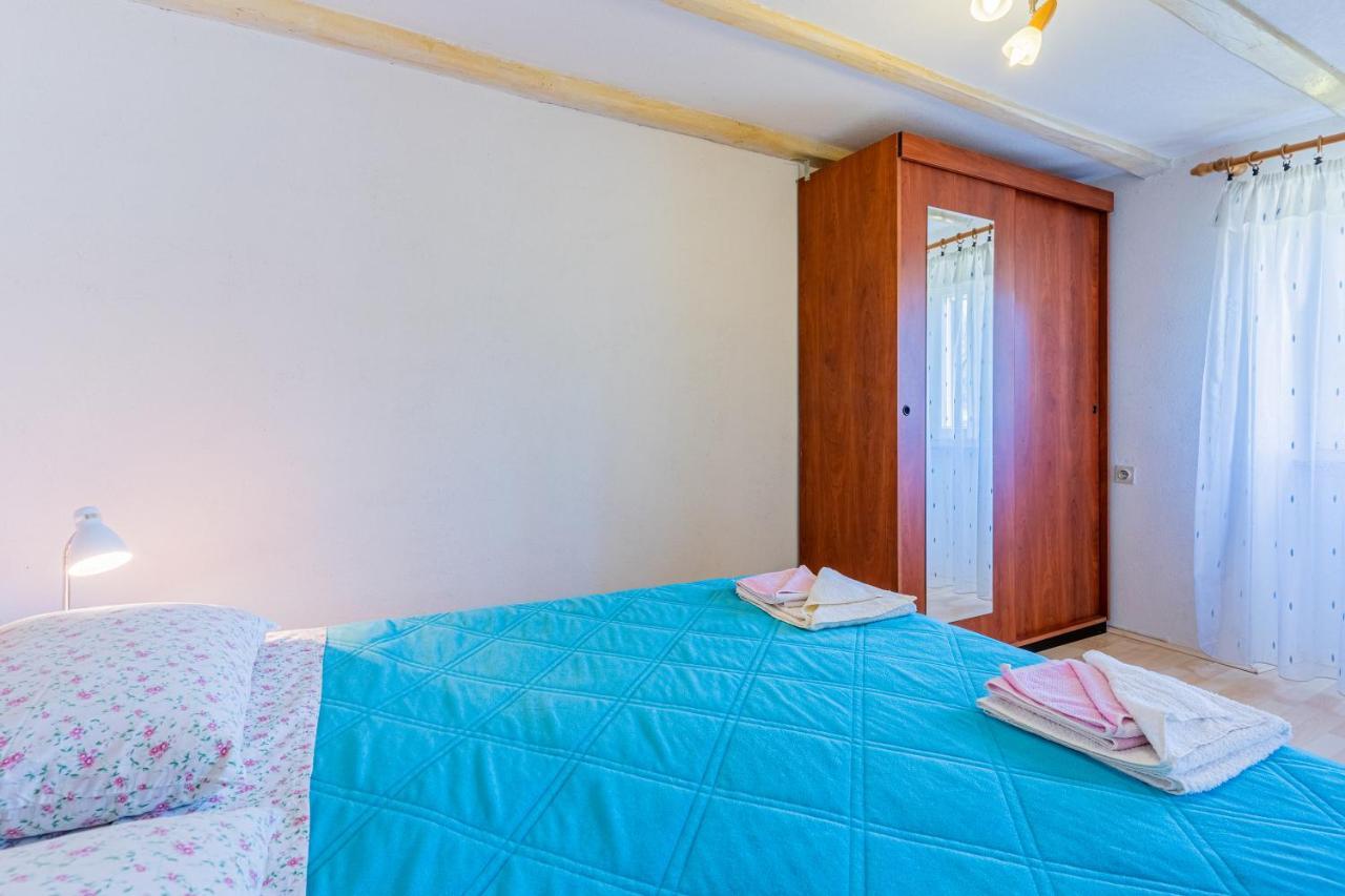 Apartmani Valun1 エクステリア 写真