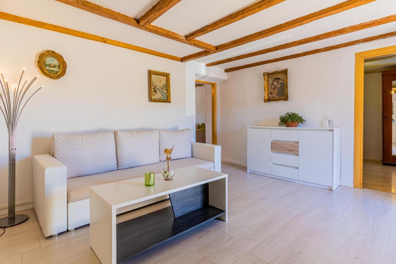 Apartmani Valun1 エクステリア 写真